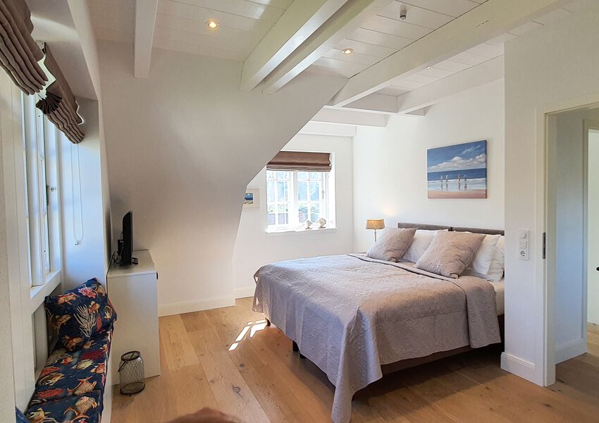 Sjüürenwai Hues Narwal