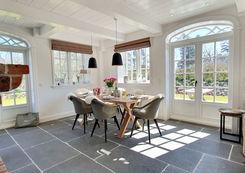 Sjüürenwai Hues Narwal