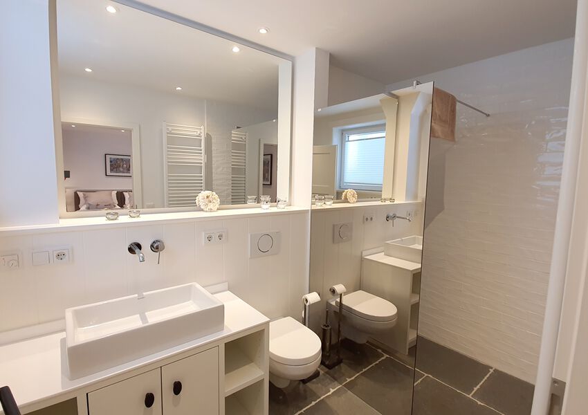 Sjüürenwai Hues Narwal