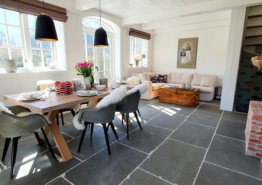 Sjüürenwai Hues Narwal