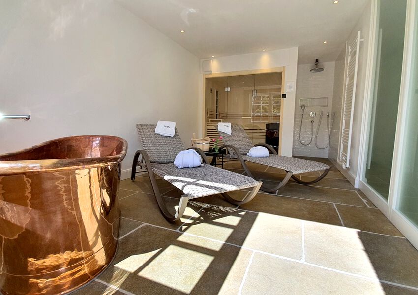 Sjüürenwai Hues Schwertwal