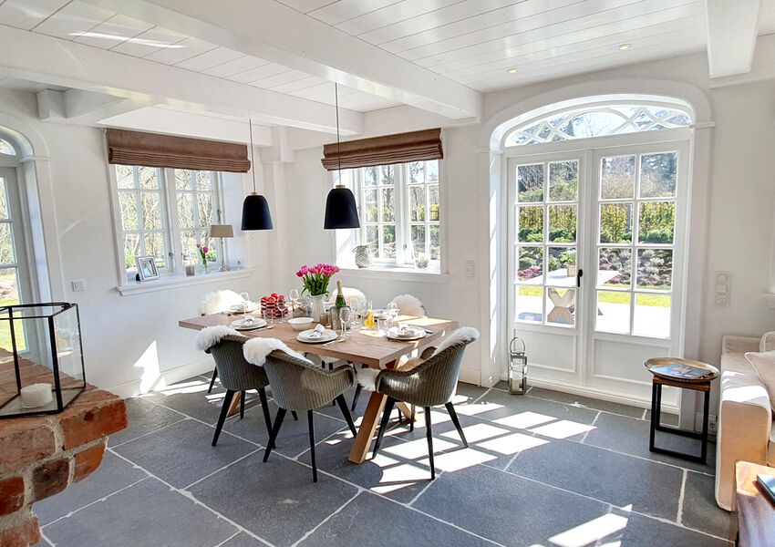 Sjüürenwai Hues Narwal